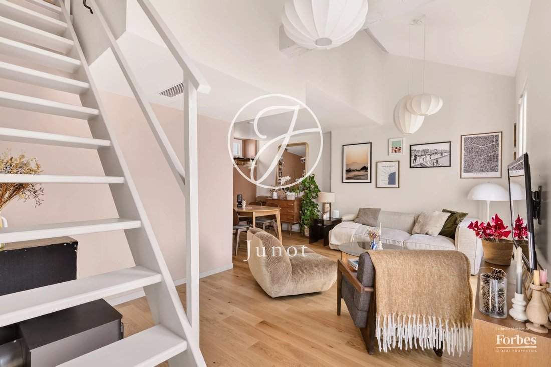 Appartamento a Trudaine-Maubeuge, Paris 9e Arrondissement, Parigi 5 - 18901314