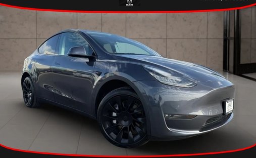 2022 Tesla Model Y Long Range Sport Utility 4D in Hanford, CA, United States 1