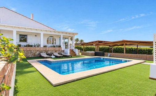 Chalet in Maó, Balearische Inseln, Spanien 1