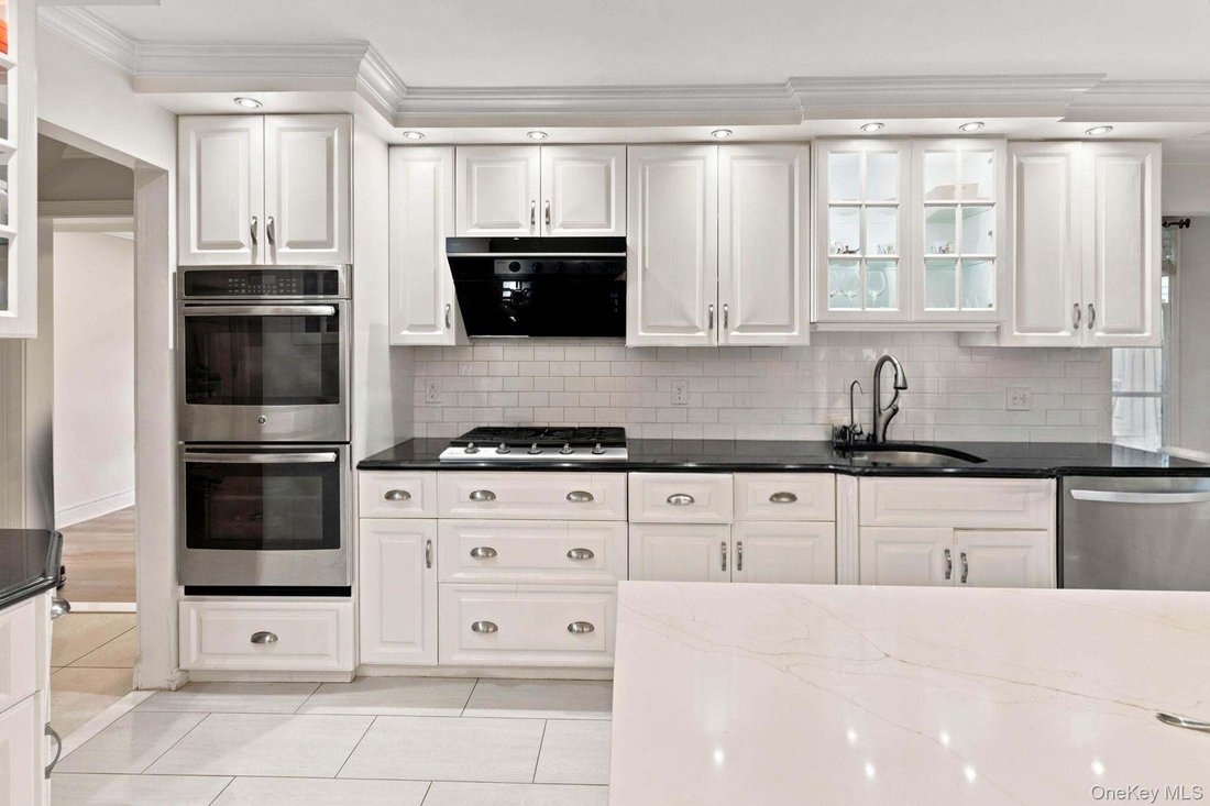 Casa a New Hyde Park, New York, Stati Uniti 5 - 18898761