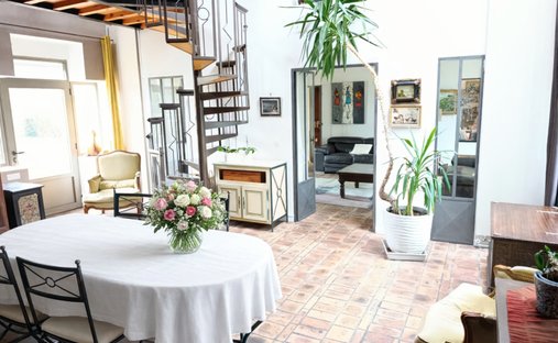 Villa in Chateau Gaillard, Dammarie-les-Lys, France 1