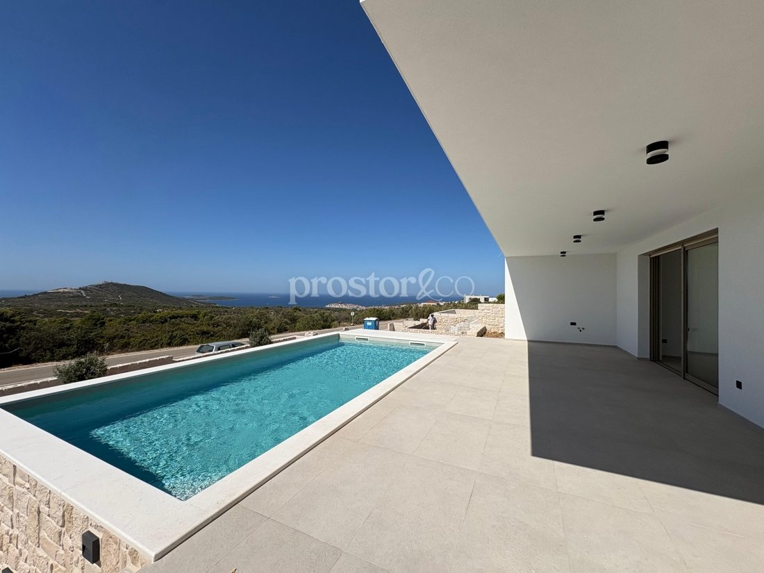 Casa en Primošten, Condado de Šibenik-Knin, Croacia 1 - 18900627