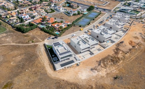 Villa in Sao Goncalo de Lagos, Algarve, Portugal 1