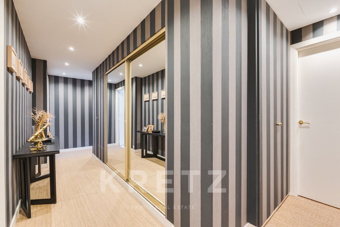 Apartment in Saint Giniez, 8e Arrondissement, Marseille 5 - 18901508