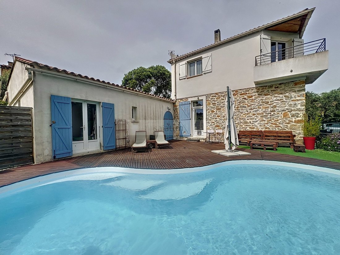 Casa a Le Castellet, Provenza-Alpi-Costa Azzurra, Francia 1 - 18902279