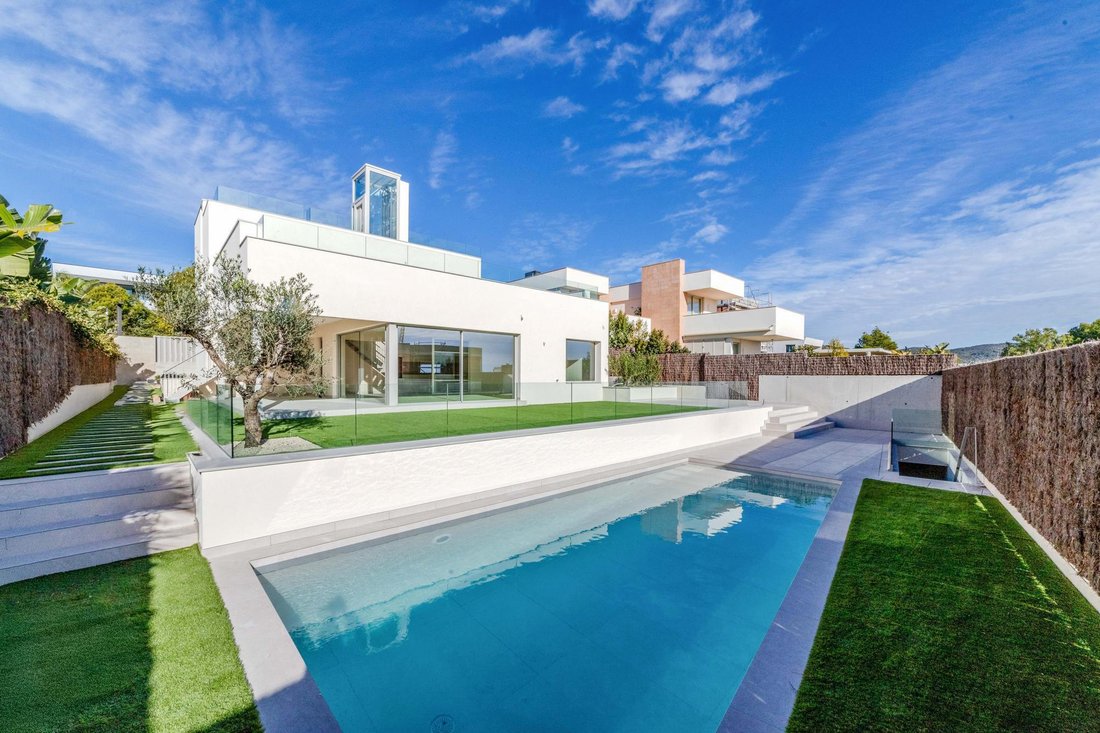 Villa in Sitges, Catalonia, Spain 2 - 16988328