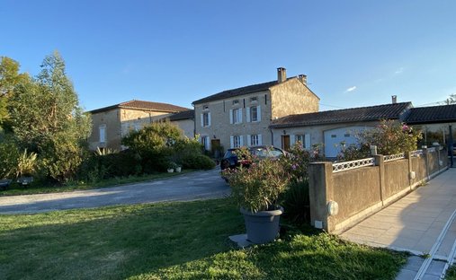 House in Arrondissement of Toulouse, Occitania, France 1
