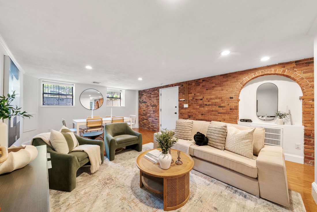 Condo in Boston, Massachusetts, United States 1 - 18903690