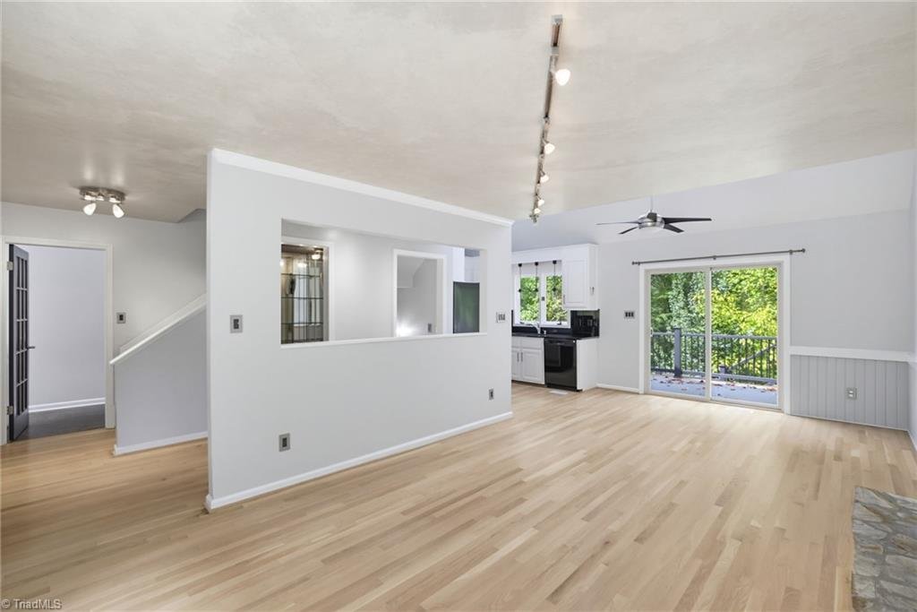 Townhouse in Belews Creek, North Carolina, United States 5 - 18902872