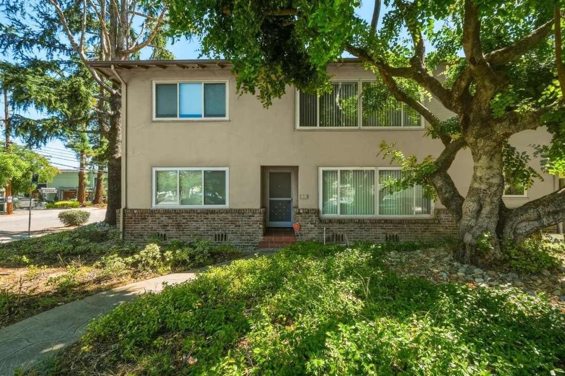 Emerald Hills, California, United States 2 - 18903285