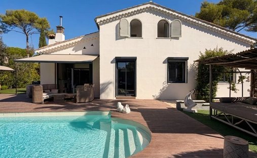 Villa in Mougins, Provence-Alpes-Côte d'Azur, France 1