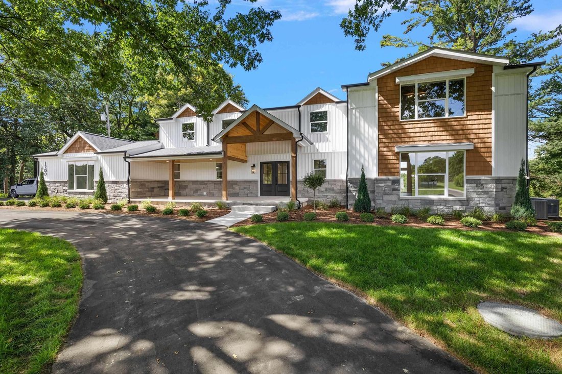 House in Oxford, Michigan, United States 3 - 18903561