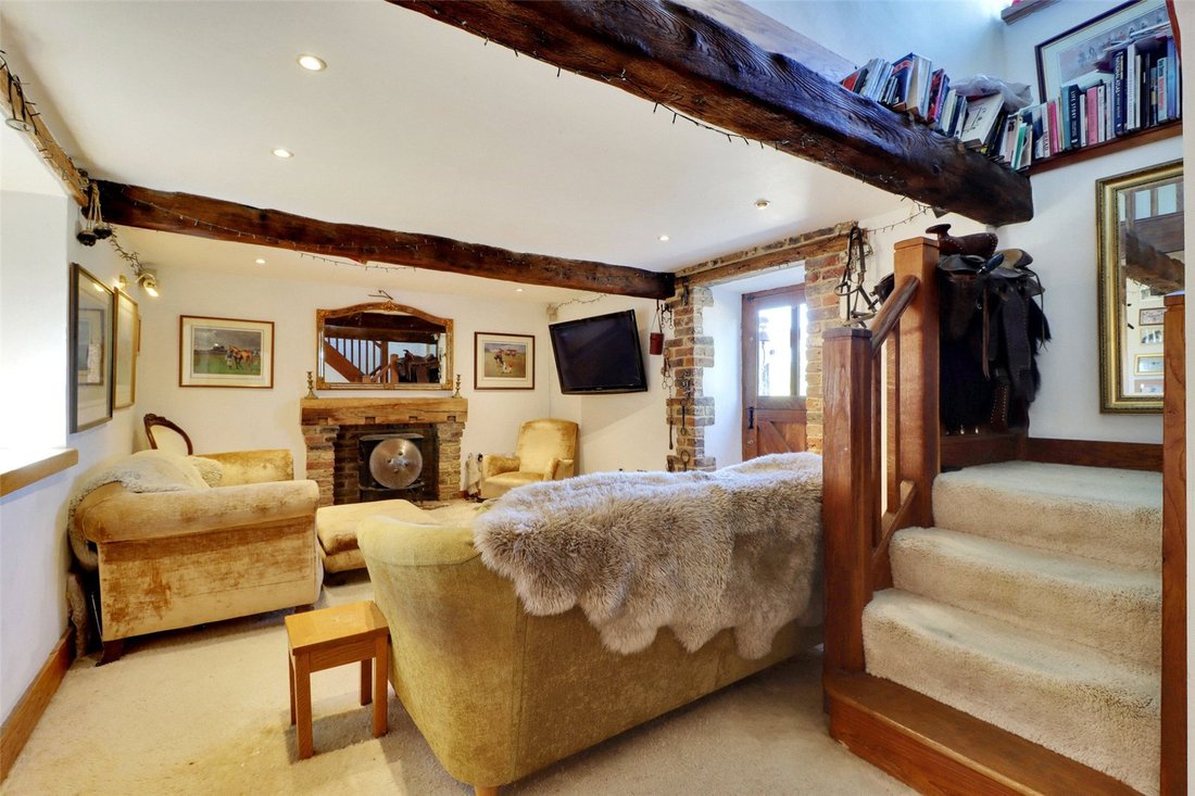 Wrotham, England 5 - 18903086
