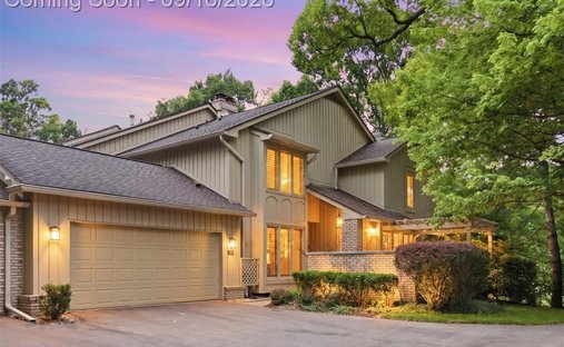 Condo in Bloomfield Hills, Michigan, United States 1