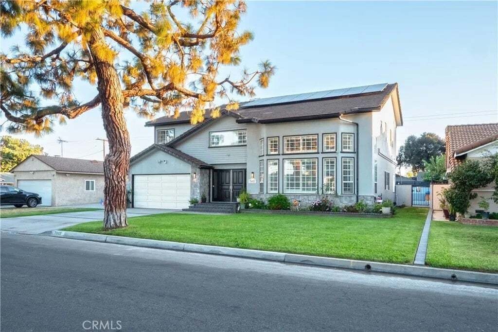 Condo in Downey, California, United States 2 - 18903033