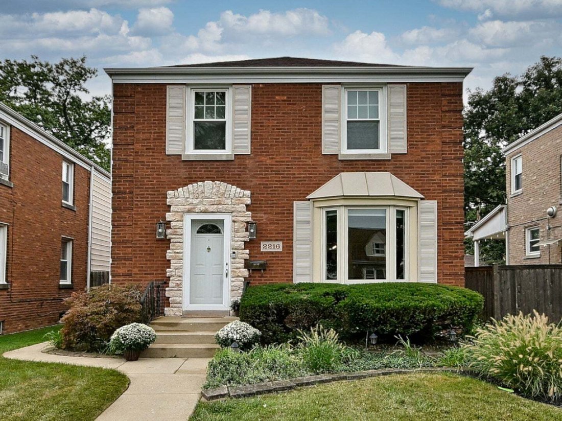 House in Elmwood Park, Illinois, United States 1 - 18903437