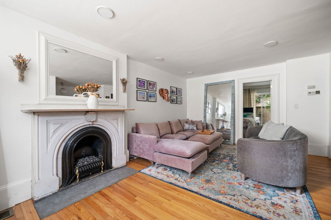 Condo in Boston, Massachusetts, United States 2 - 18903672