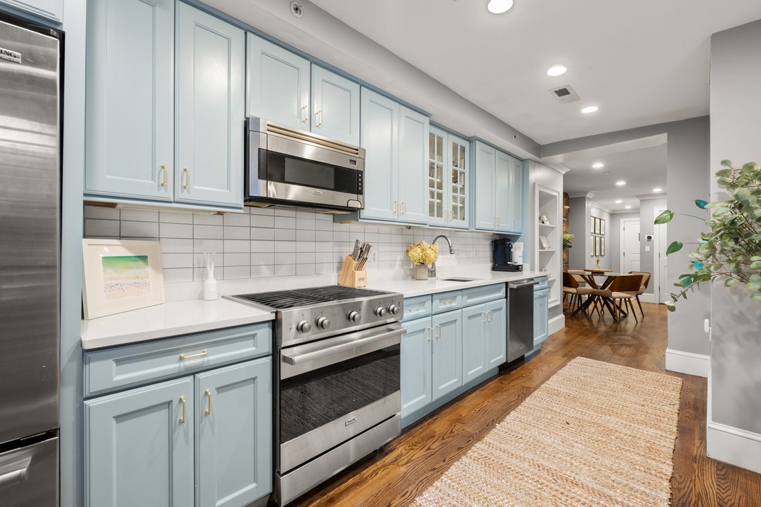 Condo in Boston, Massachusetts, United States 3 - 18903697