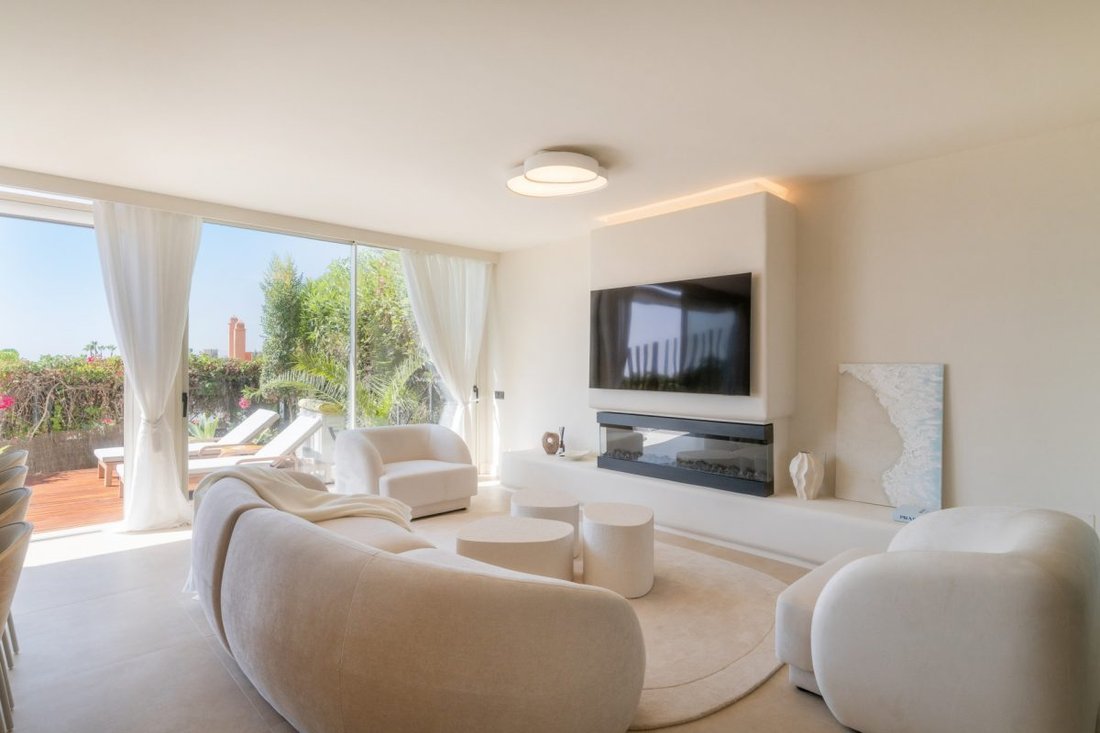 Apartment in Puerto Banus, Marbella, Spain 5 - 18903140