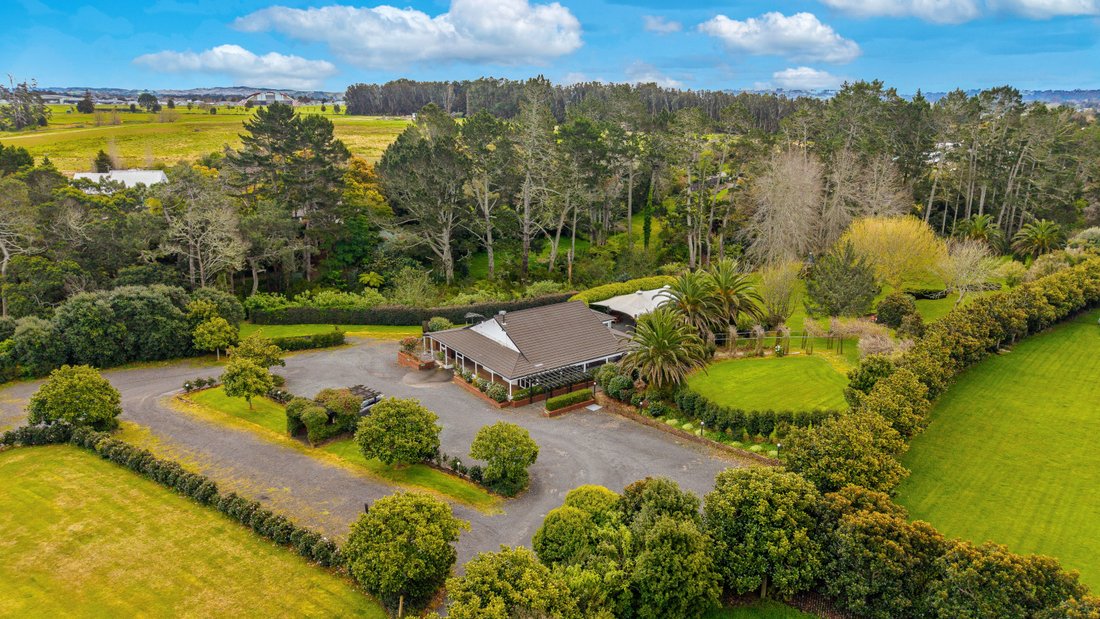 Auckland, Auckland, New Zealand 1 - 18903686