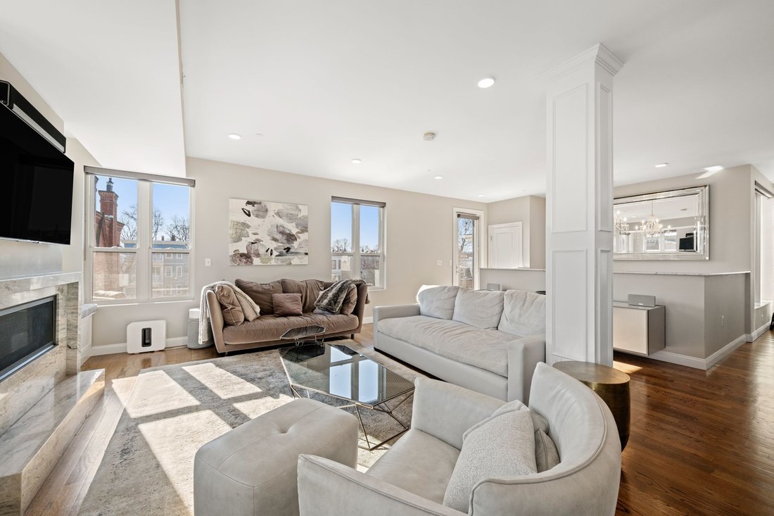 Condo in Boston, Massachusetts, United States 3 - 18903718