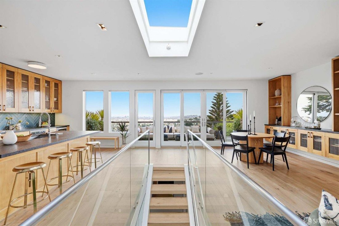 House in San Francisco, California, United States 1 - 18902779