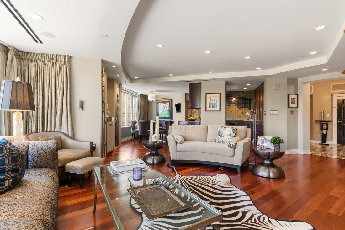 Condo in Boston, Massachusetts, United States 4 - 18903737