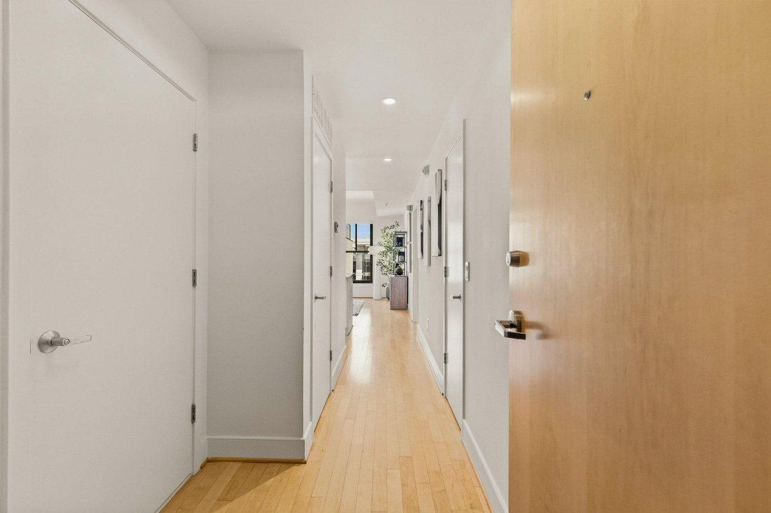 Condo in Washington, District of Columbia, United States 2 - 18903713
