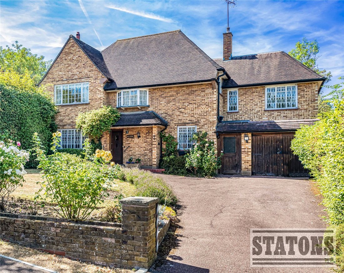House in Barnet, England 1 - 18689453