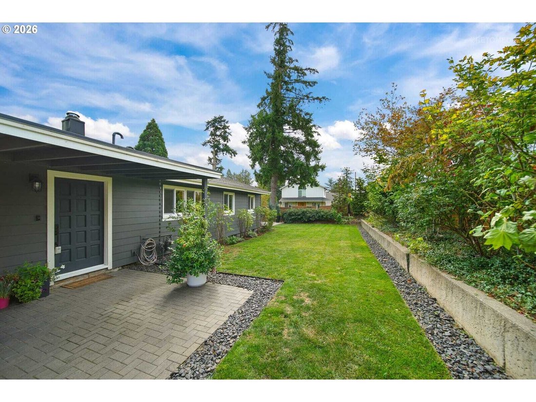 House in West Linn, Oregon, United States 2 - 18902951