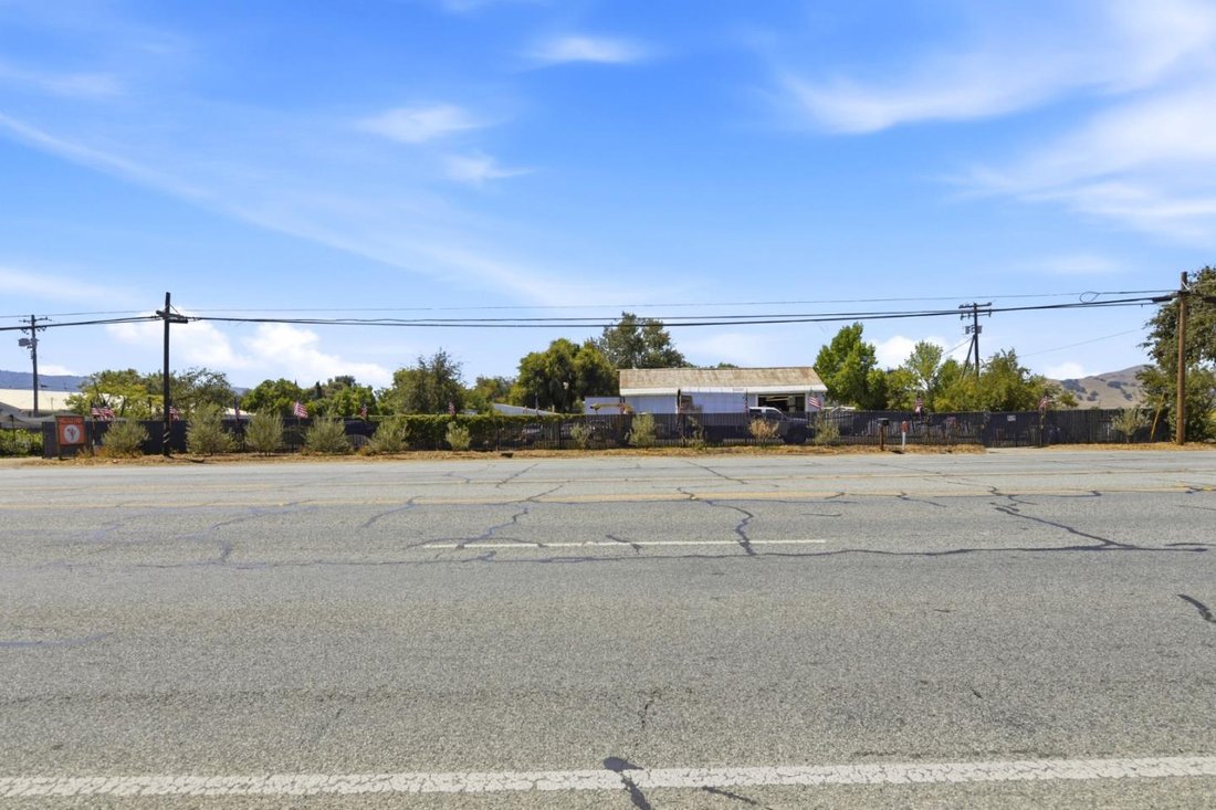 House in Gilroy, California, United States 1 - 18903338