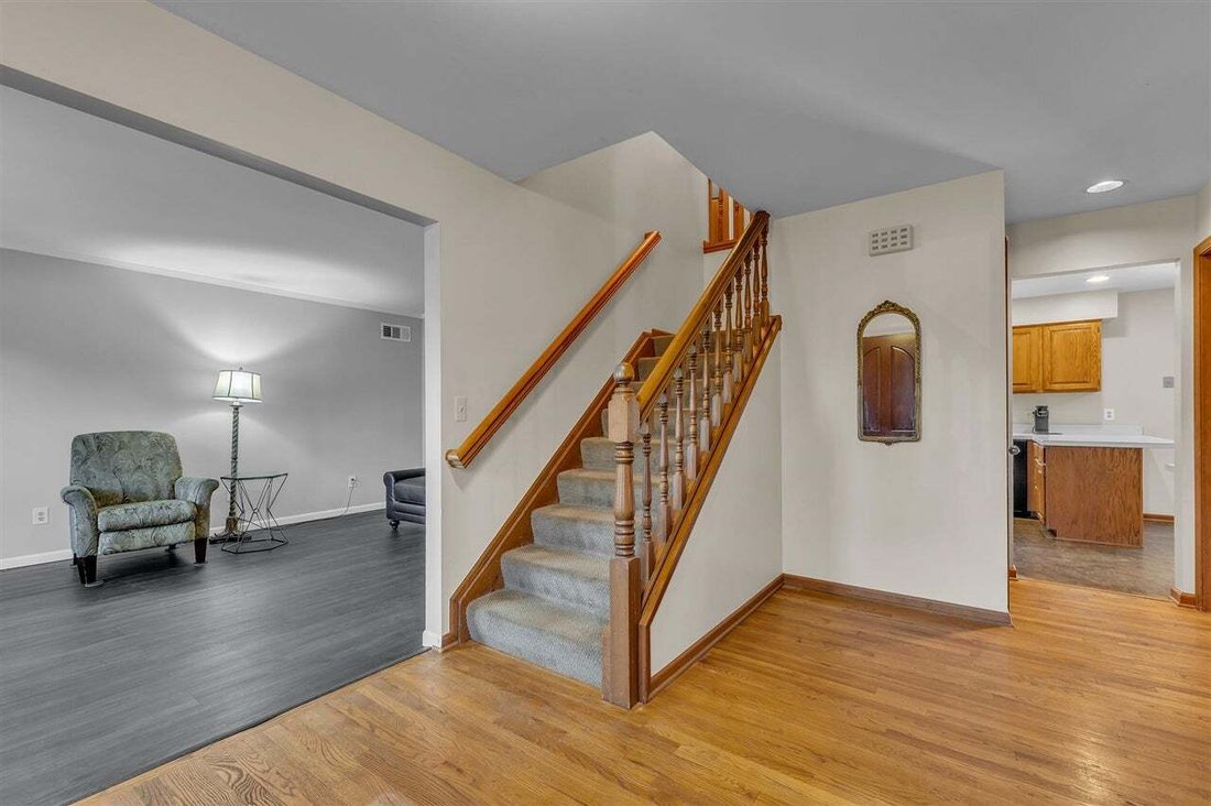 House in Brighton, Michigan, United States 5 - 18903569