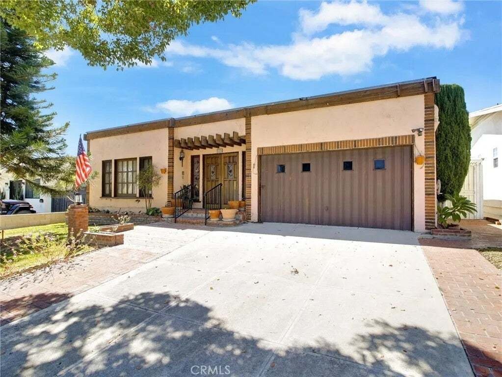 House in Glendale, California, United States 2 - 18903027