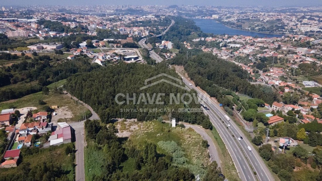 Terreno en Oliveira do Douro, Distrito de Oporto, Portugal 4 - 18903989