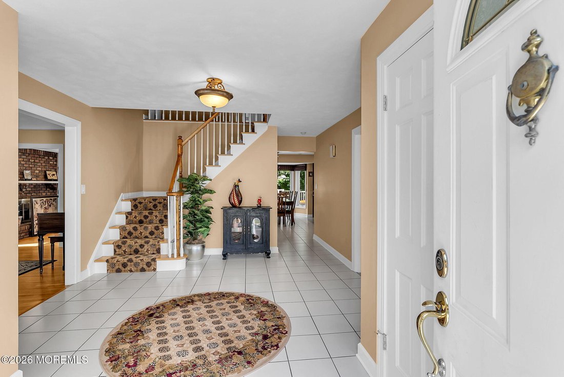 House in Manalapan Township, New Jersey, United States 5 - 18903176