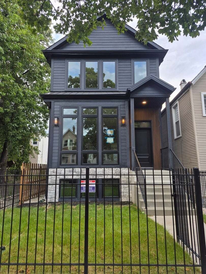 House in Chicago, Illinois, United States 1 - 18903427