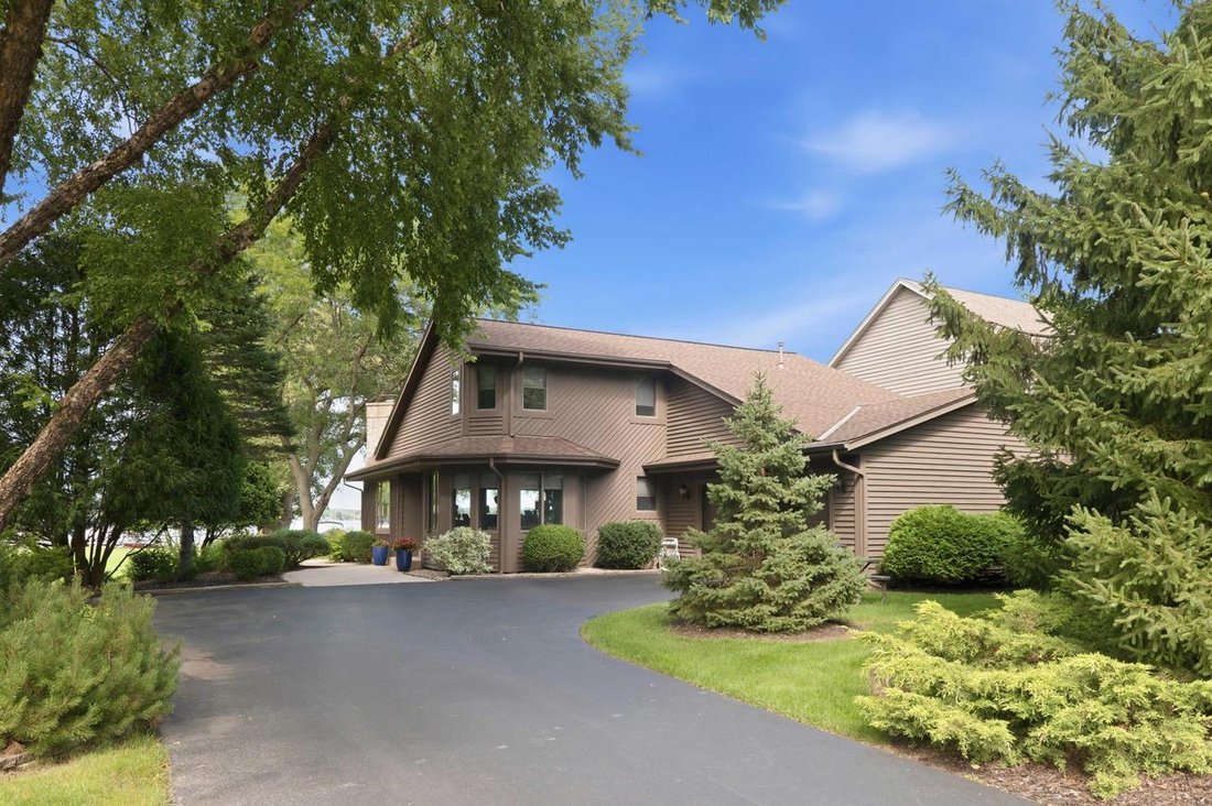 House in Pewaukee, Wisconsin, United States 3 - 18902730