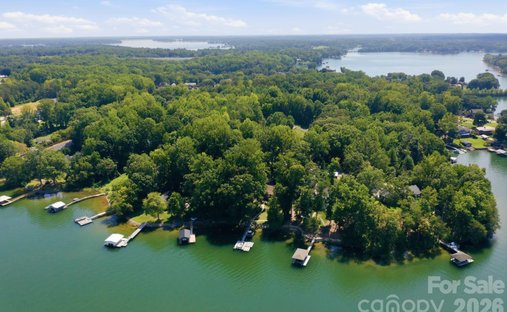 House in Lake Norman of Catawba, North Carolina, United States 1