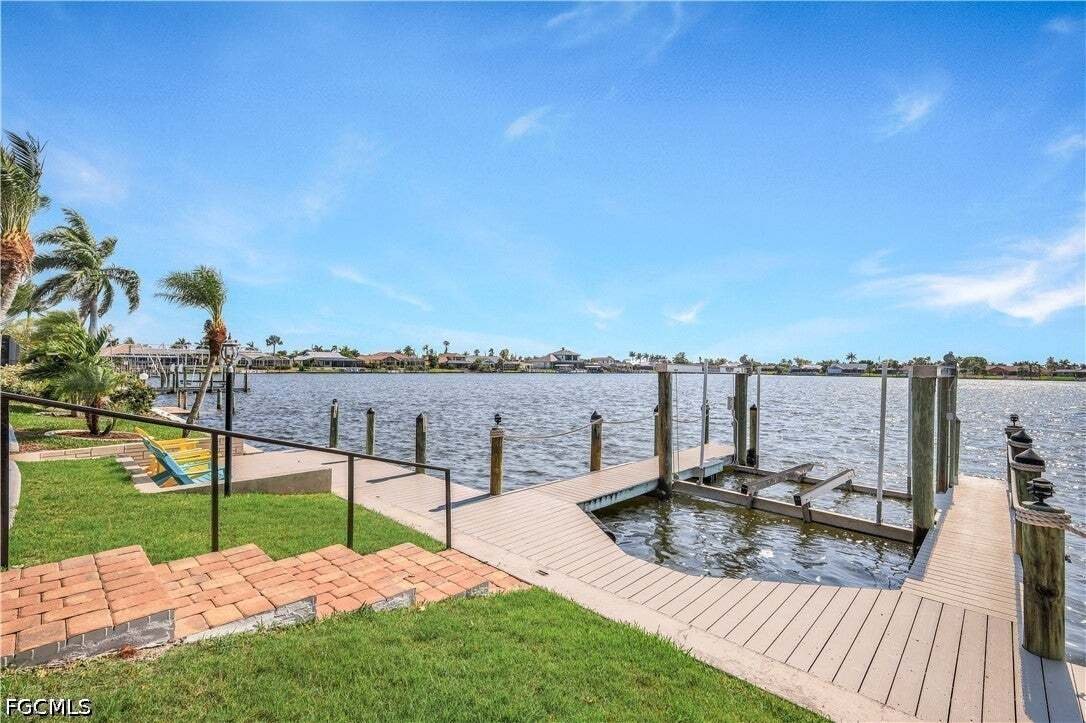 Casa a Cape Coral, Florida, Stati Uniti 4 - 18902960