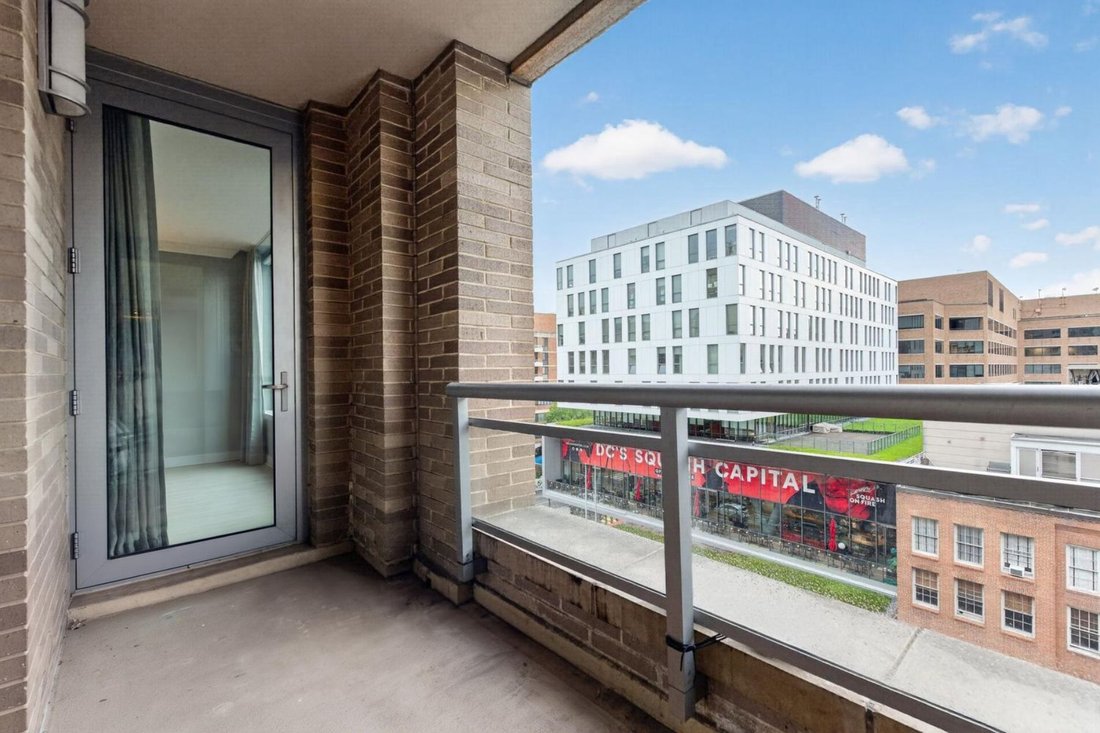 Condo in Washington, District of Columbia, United States 4 - 18903674