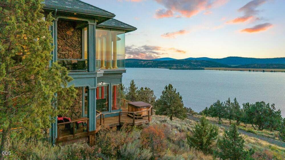 House in Klamath Falls, Oregon, United States 3 - 18902746