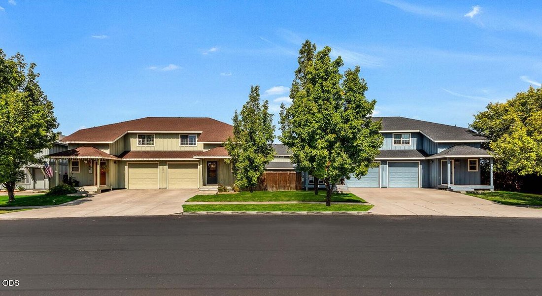 Bend, Oregon, United States 1 - 18902747
