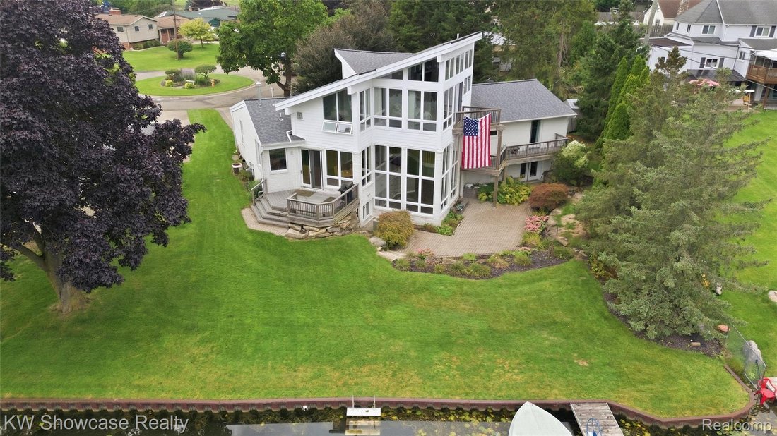 House in Pontiac, Michigan, United States 1 - 18903210