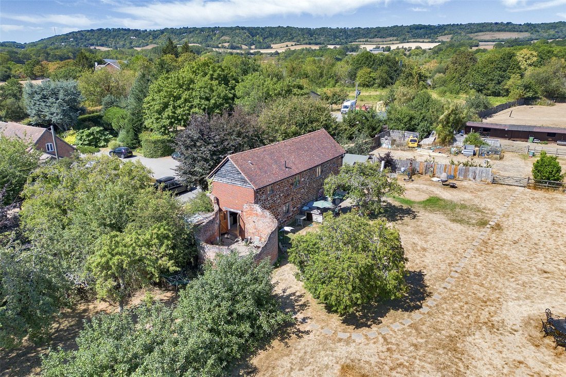 Wrotham, England 2 - 18903086