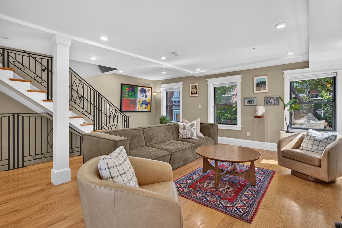 Condo in Boston, Massachusetts, United States 1 - 18903721