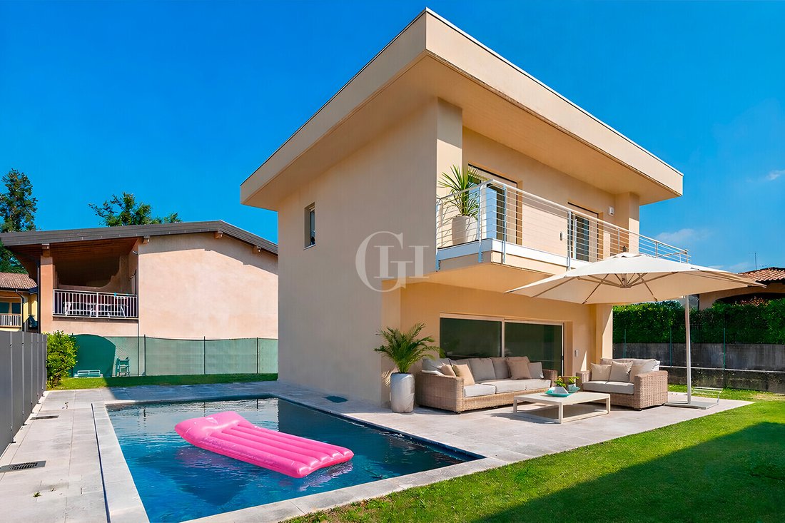 Villa à Manerba del Garda, Lombardie, Italie 1 - 18903757