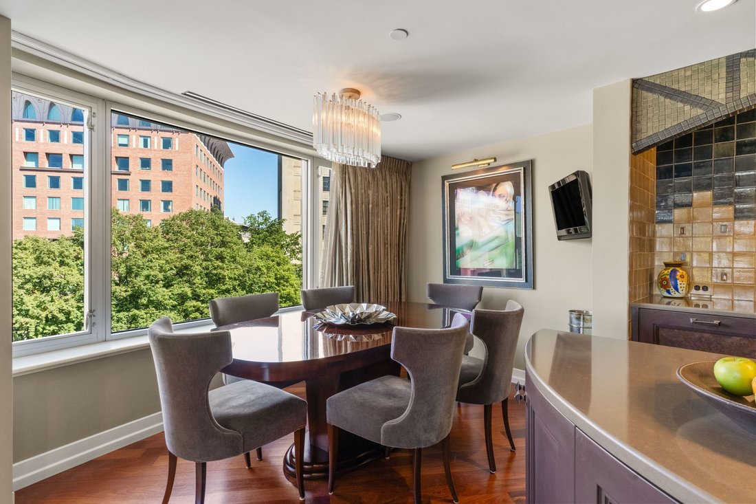 Condo in Boston, Massachusetts, United States 3 - 18903737
