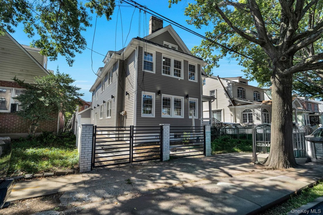 House in New York, New York, United States 1 - 18902890