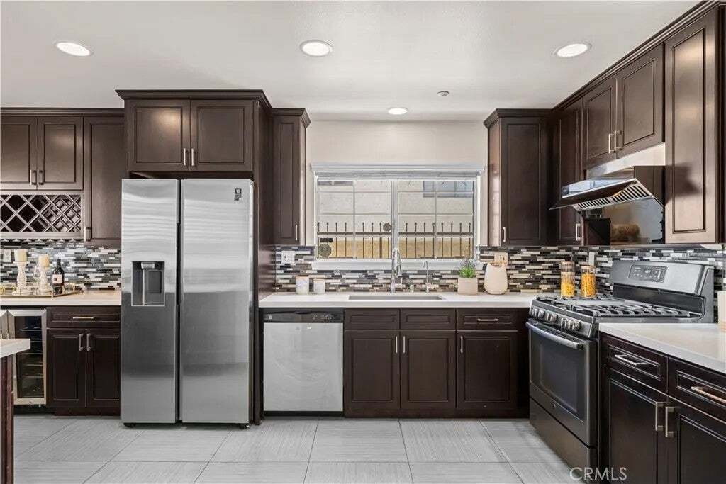 Condo in Monterey Park, California, United States 4 - 18902994