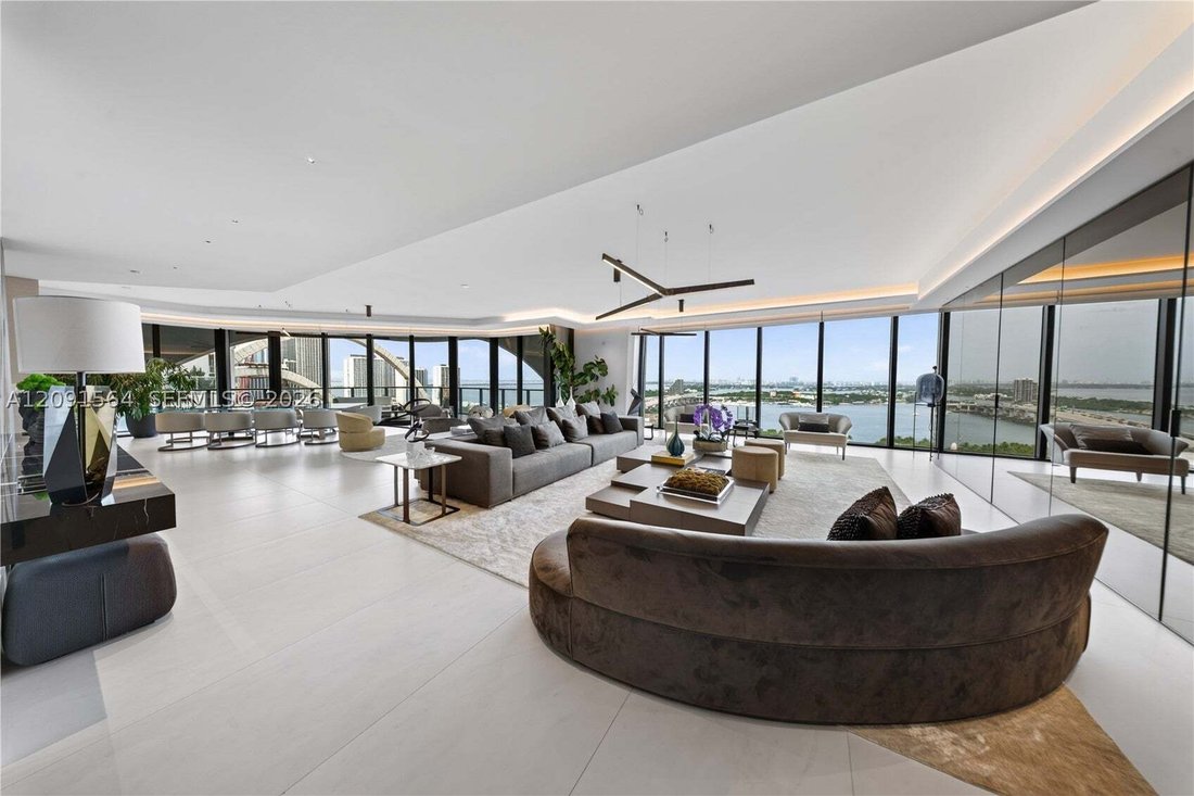 Condo in Miami, Florida, United States 1 - 18902956